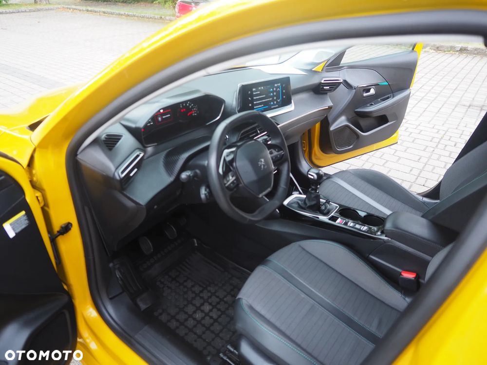 Peugeot 208 1.2 T Allure S&S - 24