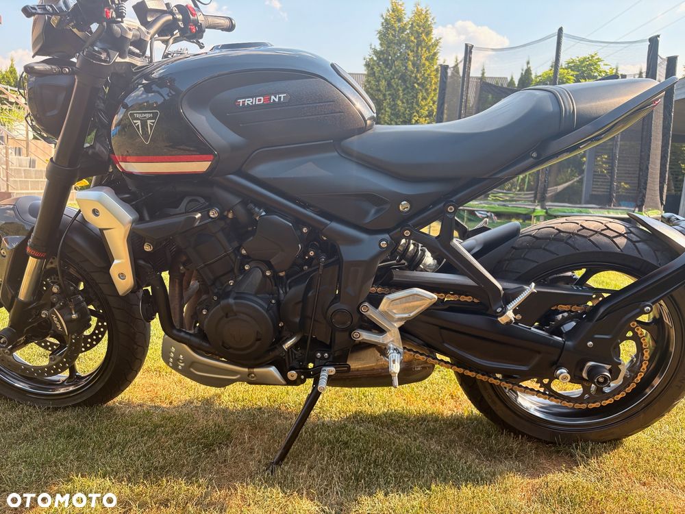 Triumph Trident - 10