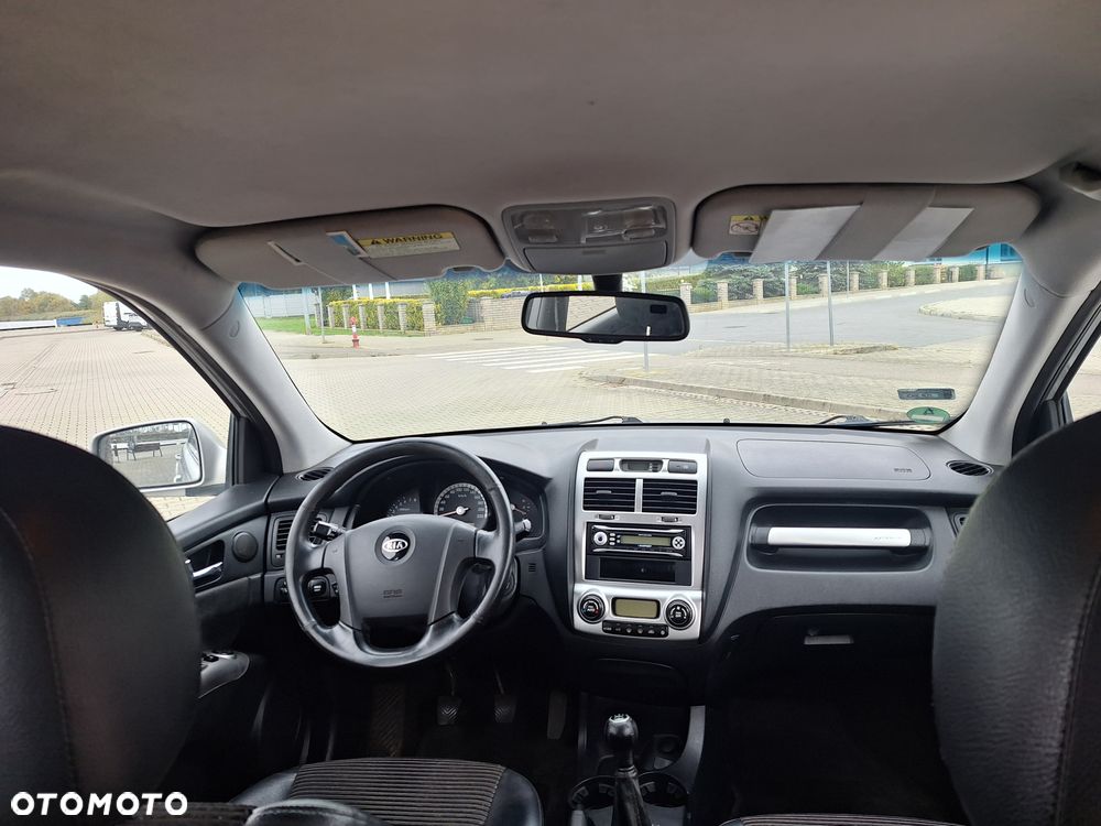 Kia Sportage 2.0 Expedition - 12