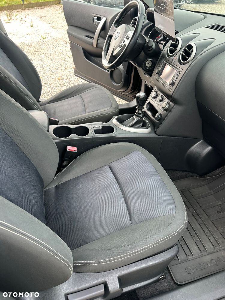 Nissan Qashqai+2 - 25