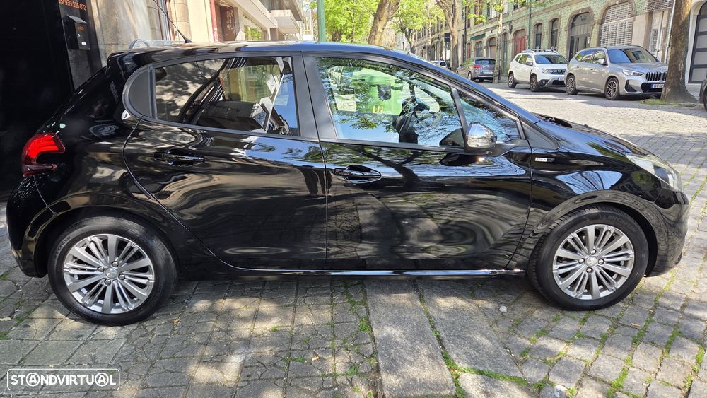 Peugeot 208 1.2 PureTech Style - 8