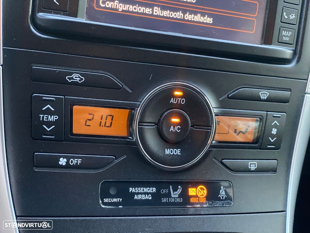 Toyota Auris 1.4 D-4D - 18