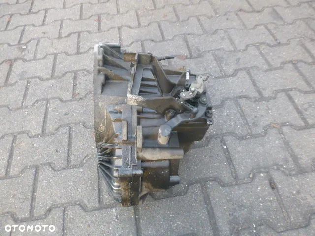 MANUALNA SKRZYNIA BIEGÓW MERCEDES VANEO W414 1.7 CDI - 10