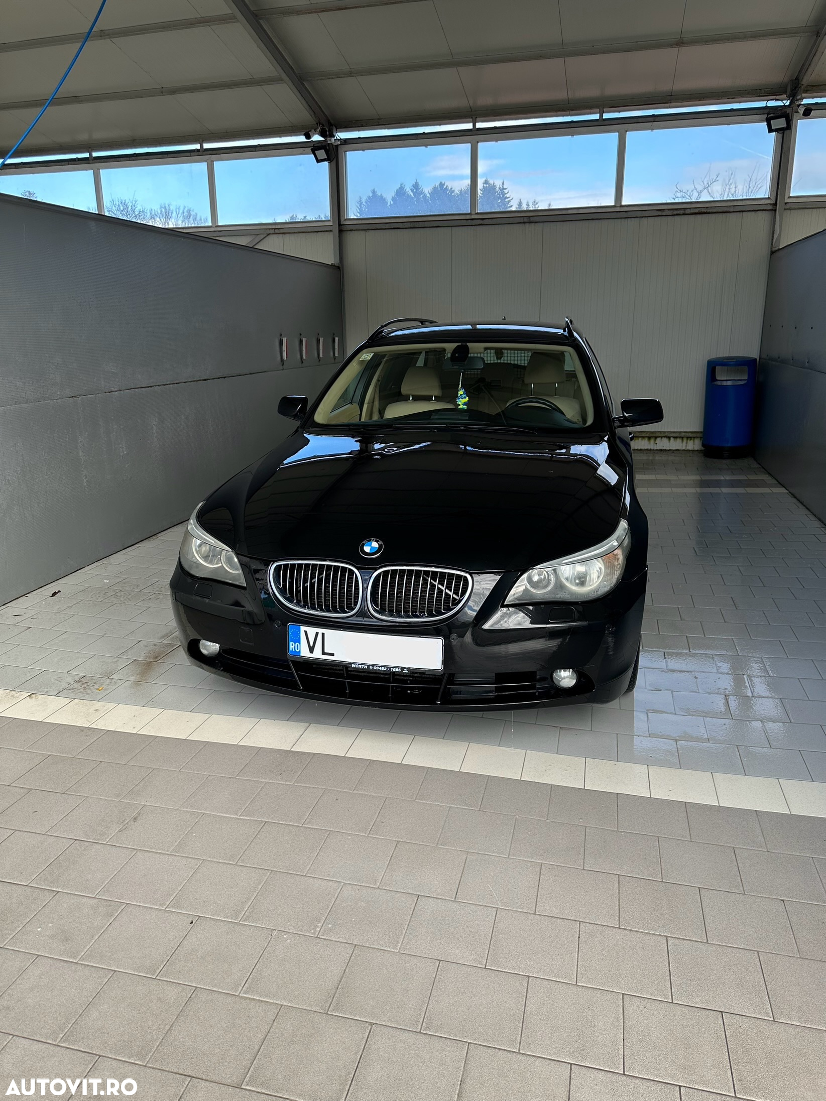 BMW Seria 5 525d Touring Aut. - 4