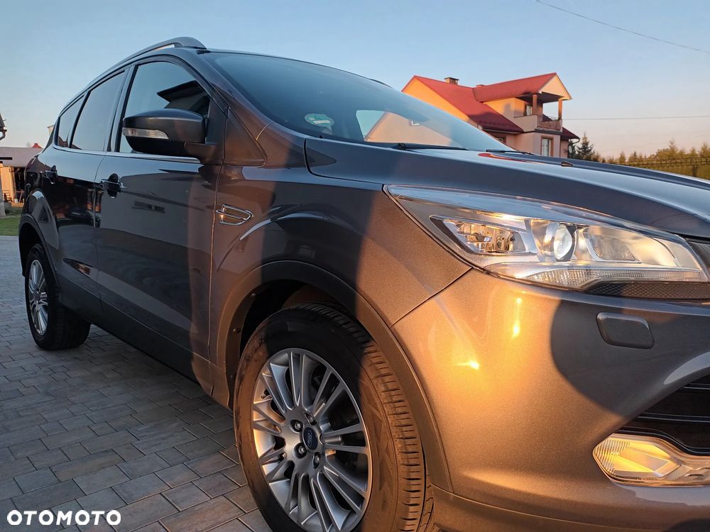 Ford Kuga 1.6 EcoBoost 2x4 Titanium - 10