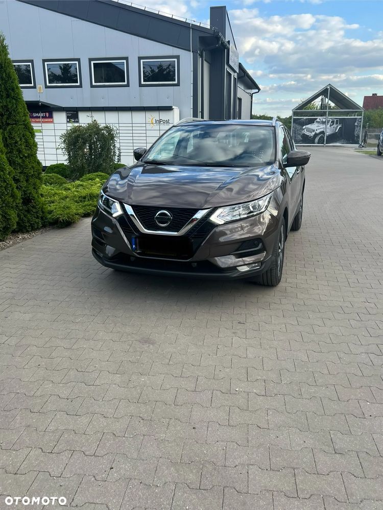 Nissan Qashqai 1.3 DIG-T N-CONNECTA - 1