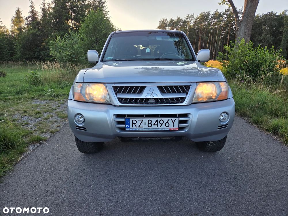 Mitsubishi Pajero 3.2 DID Instyle DAKAR - 8
