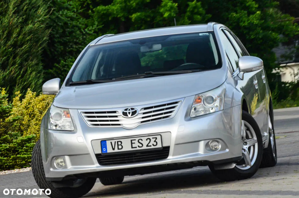 Toyota Avensis Combi 1.8 Executive - 2