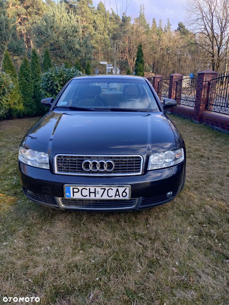 Audi A4 Limousine - 3