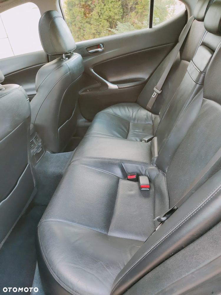 Lexus IS 250 Prestige - 16
