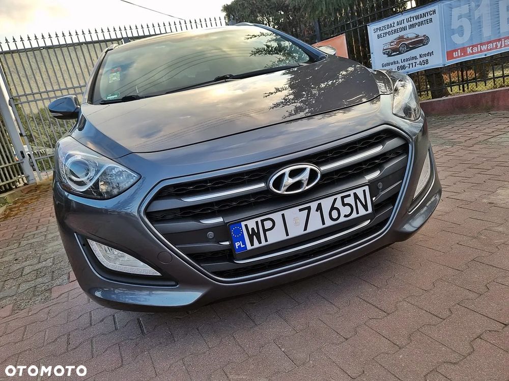 Hyundai i30 blue Kombi 1.6 GDi Style - 18