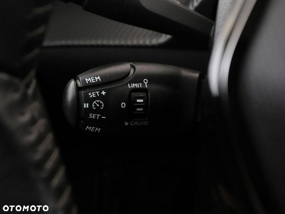 Peugeot 208 PureTech 75 Active Pack - 33