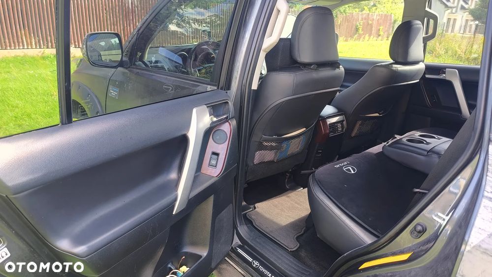 Toyota Land Cruiser LC 4.0 V6 Invincible - 35