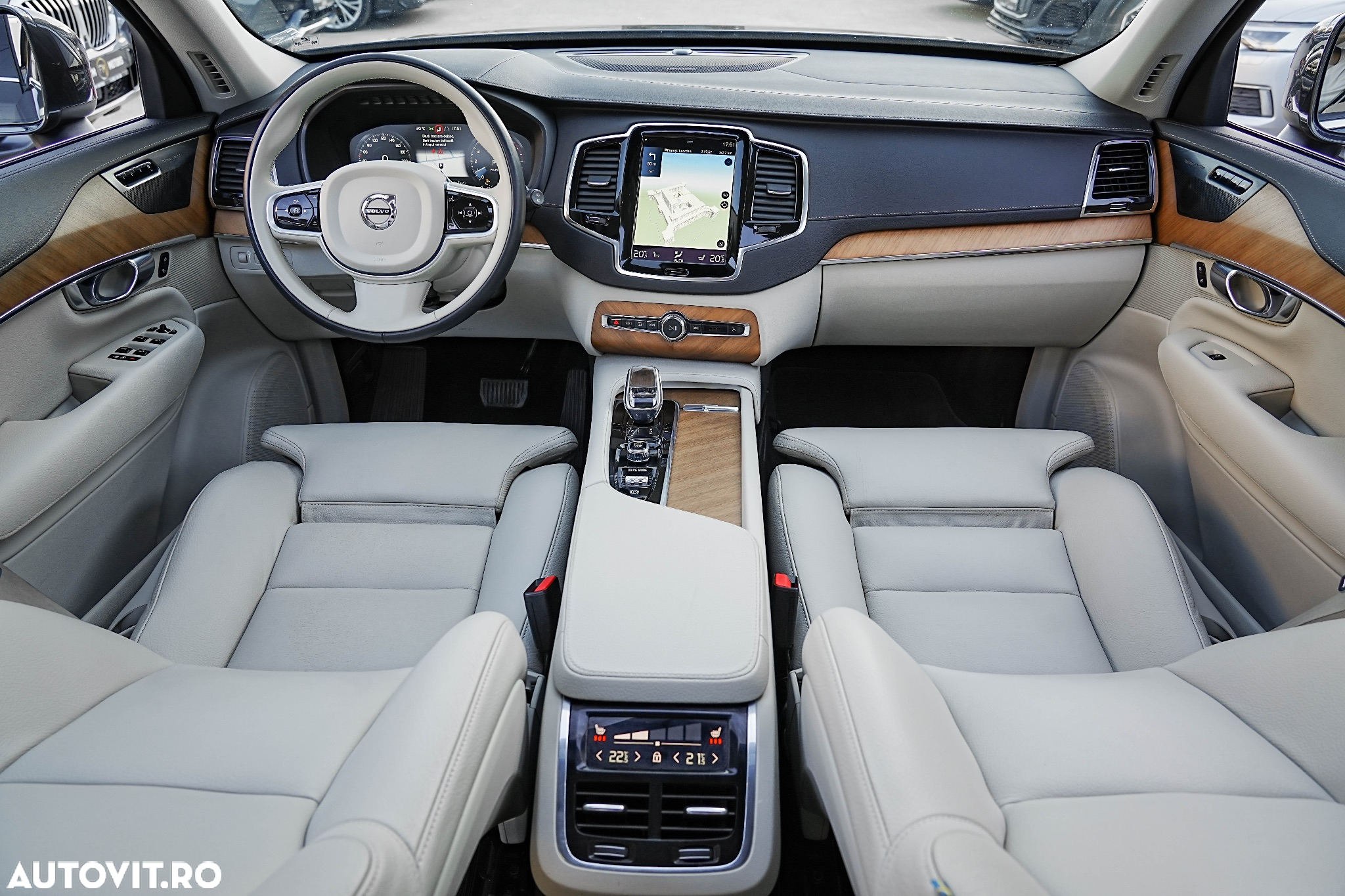 Volvo XC 90 T8 eAWD R-Design - 11