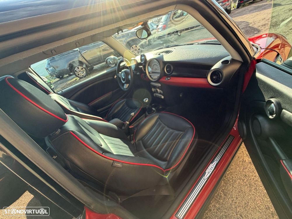 MINI 3 Portas Cooper D - 11