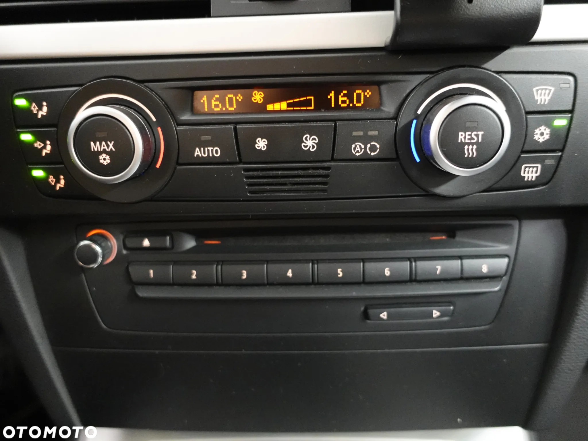 BMW Seria 3 320d DPF Touring - 34