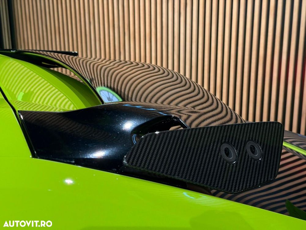 Lamborghini URUS - 11