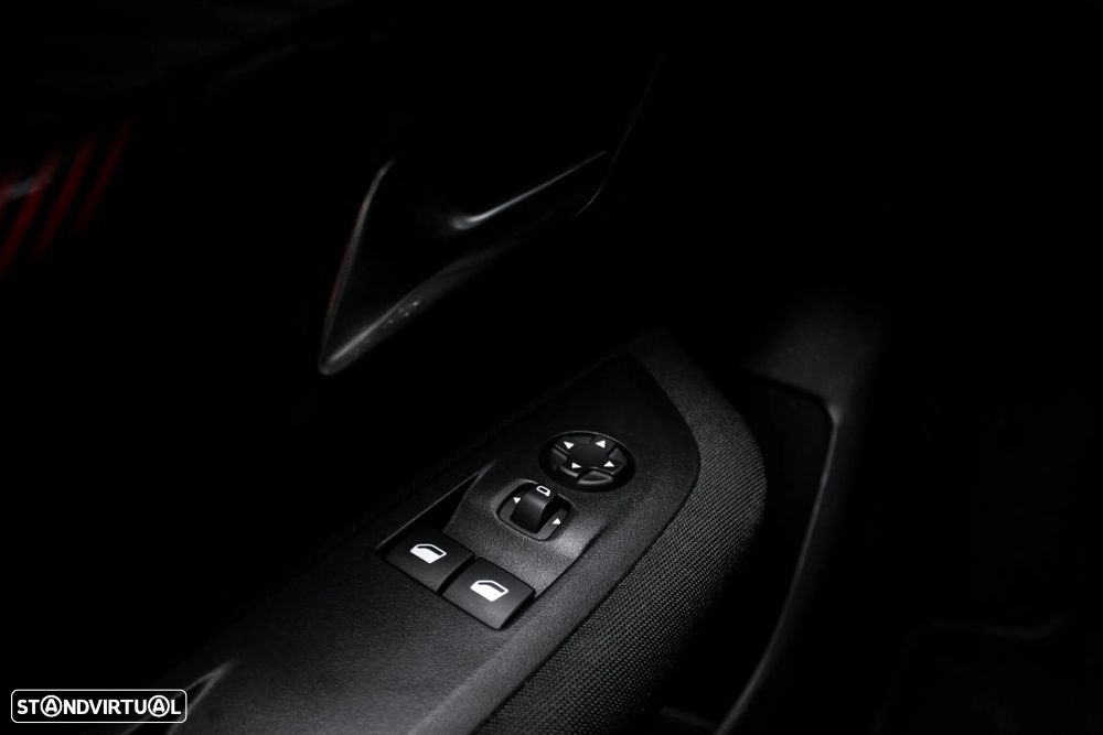 Peugeot 208 1.2 PureTech Active - 18