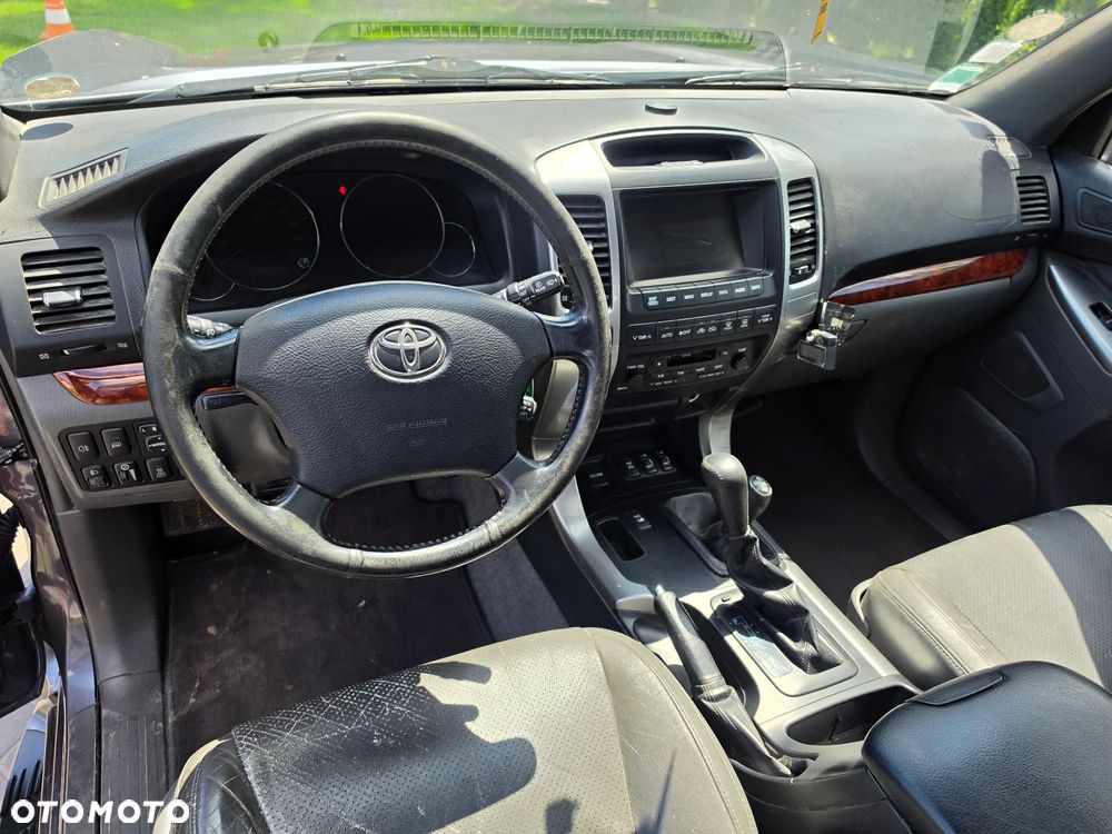 Toyota Land Cruiser 3.0 D Luna Voyage - 12