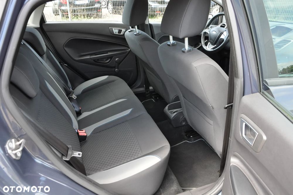 Ford Fiesta 1.25 Celebration - 18