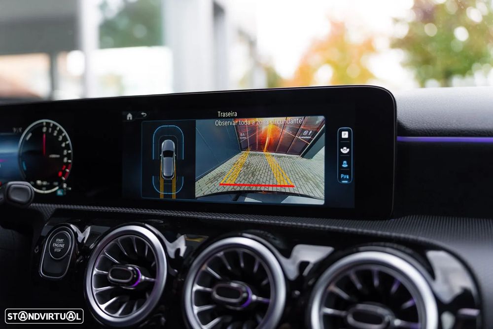 Mercedes-Benz A 250 e 8G-DCT AMG Line - 11