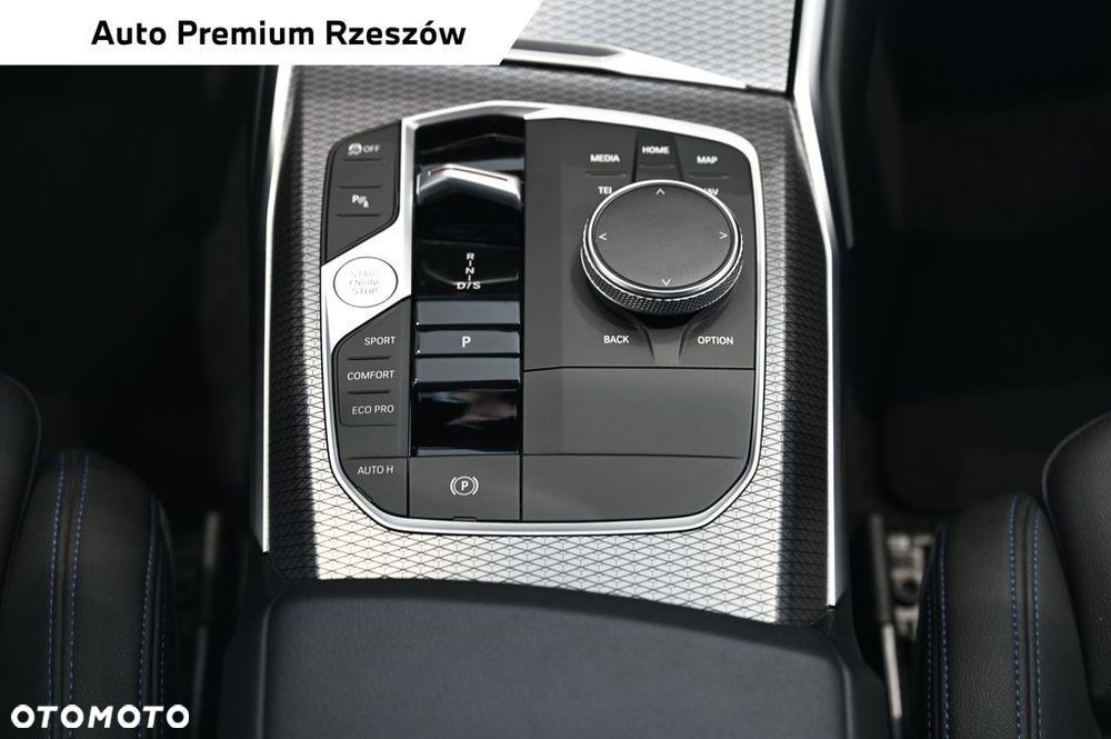 BMW Seria 3 - 16