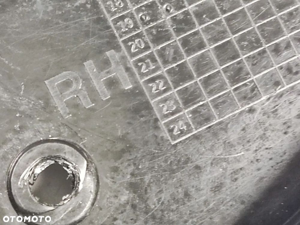 HYUNDAI KONA EV 19-20r Chlapacz Tył Prawy Lewy - 4