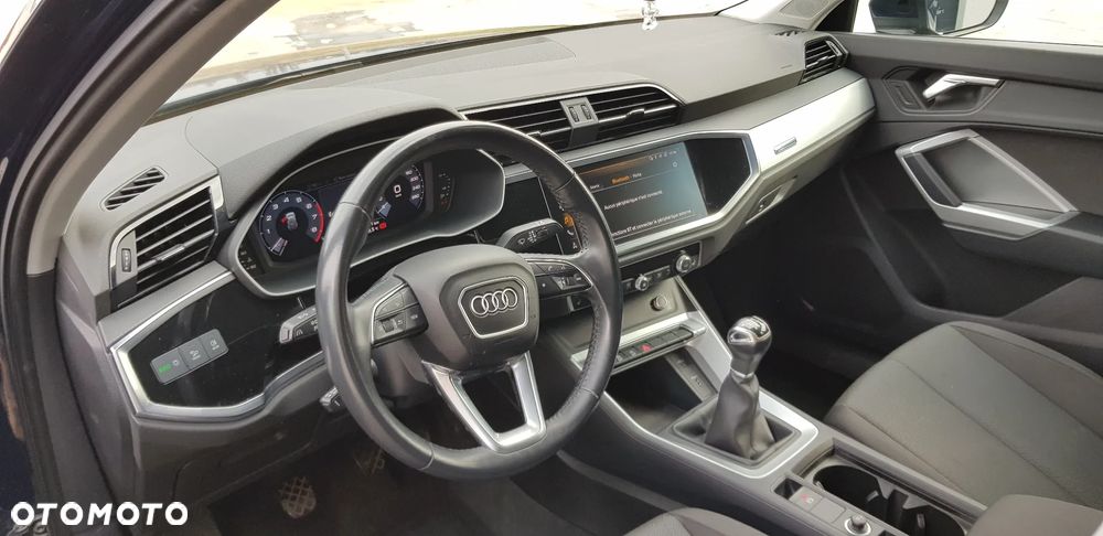 Audi Q3 35 TFSI S line - 6