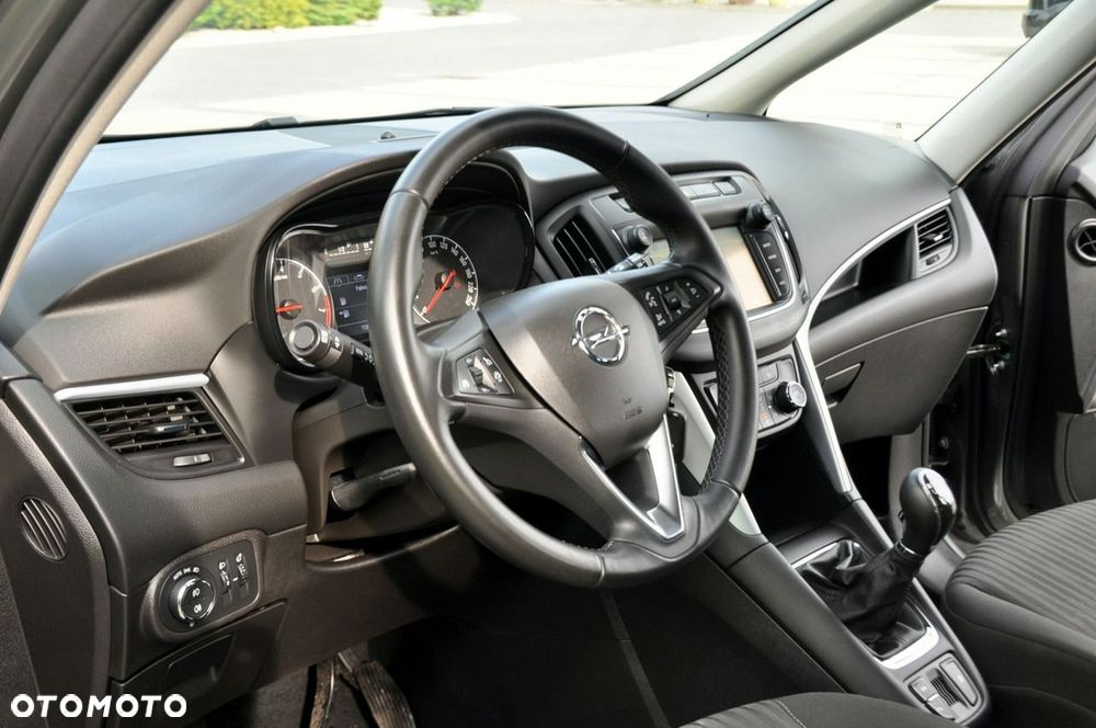 Opel Zafira - 22
