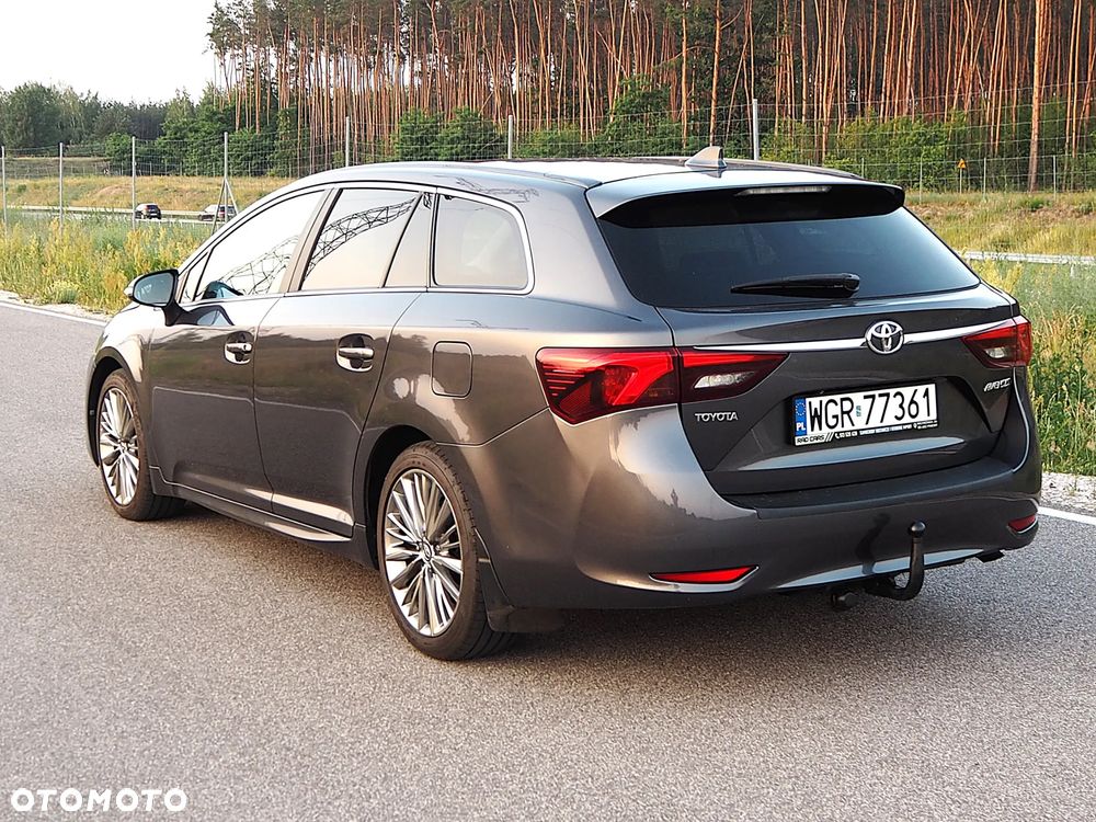 Toyota Avensis Touring Sports 2.0 D-4D Edition-S - 5