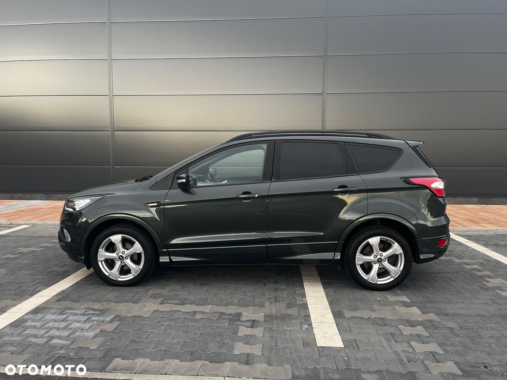 Ford Kuga 1.5 EcoBoost 2x4 ST-Line - 4