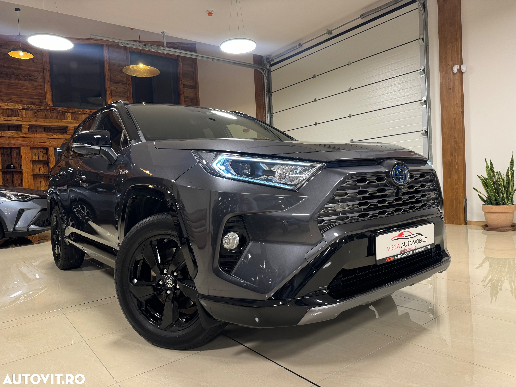 Toyota RAV4 2.5 Hybrid VVT-iE 4x2 Dynamic - 2