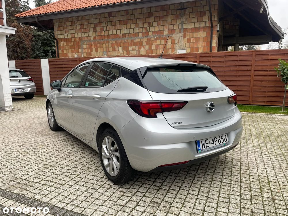 Opel Astra 1.2 T Business Edition S&S - 4
