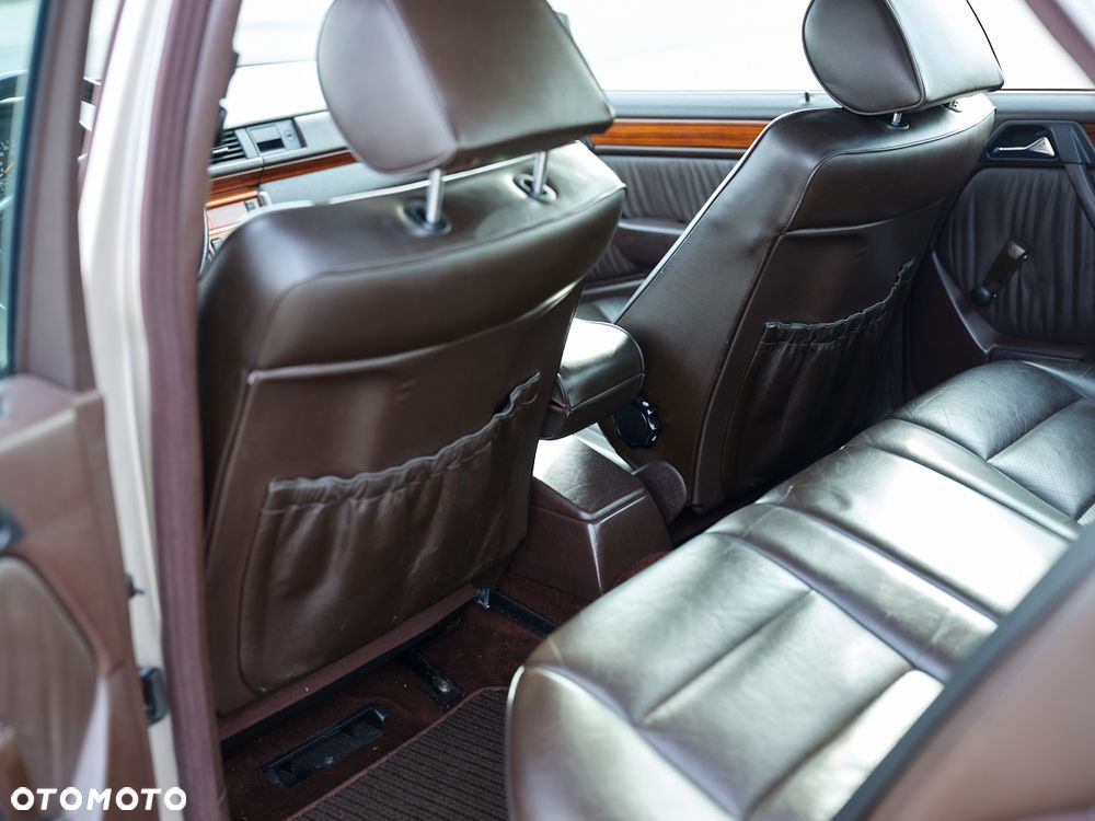 Mercedes-Benz W124 (1984-1993) - 8