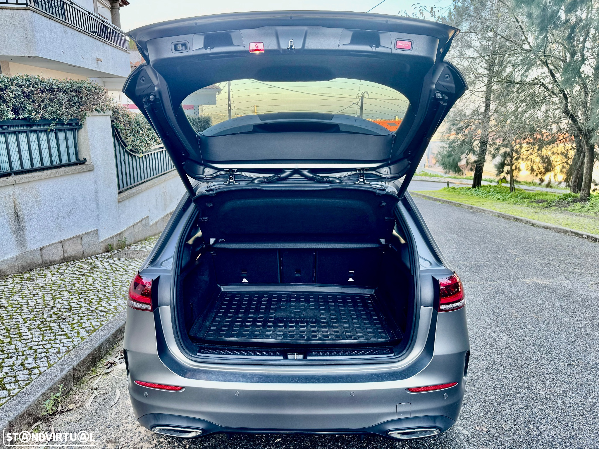 Mercedes-Benz B 180 d 7G-DCT AMG Line - 26