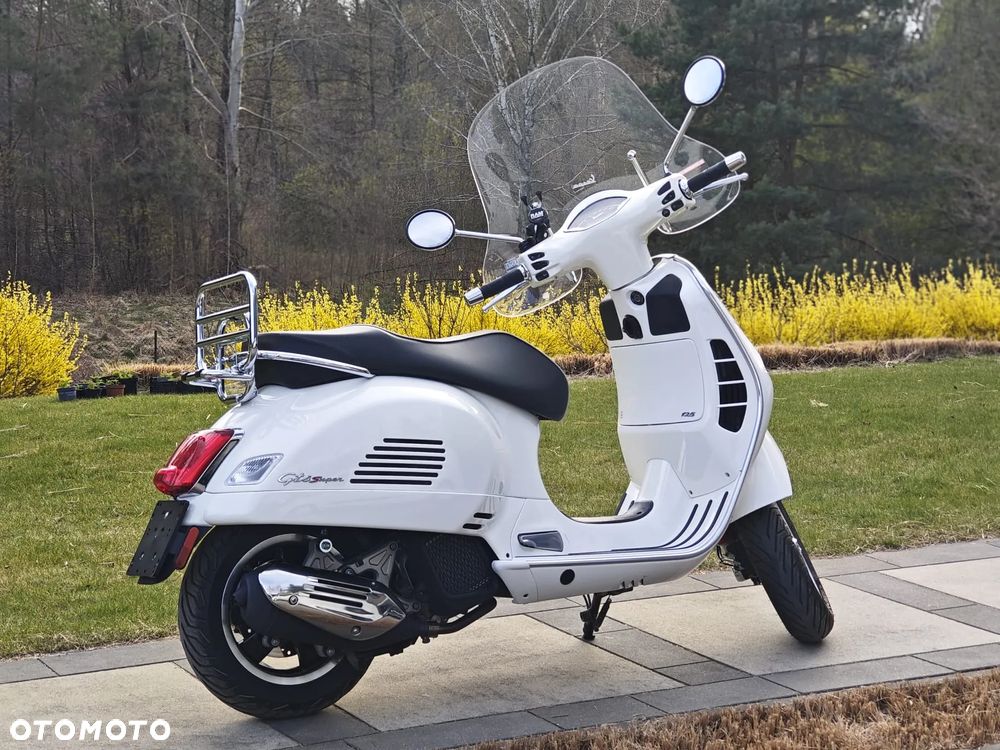 Piaggio Vespa - 3