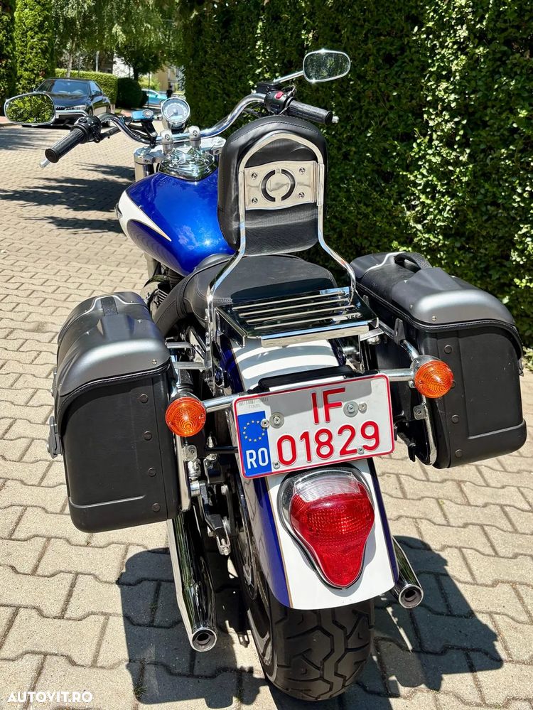 Triumph Bonneville - 2
