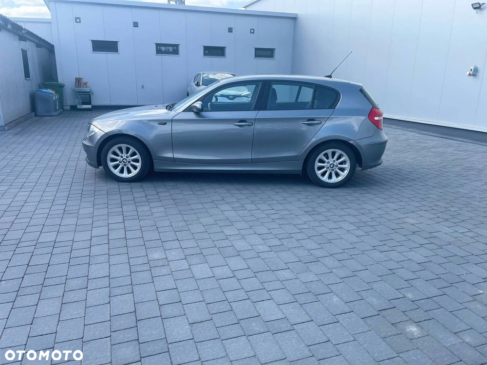 BMW Seria 1 116i - 6
