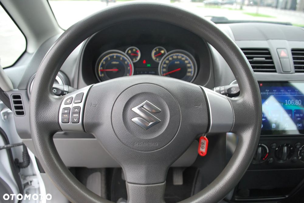 Suzuki SX4 - 13