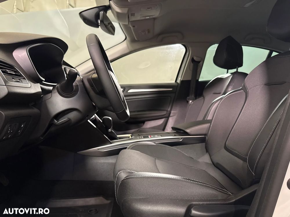 RENAULT Megane 2022 — imagine 21