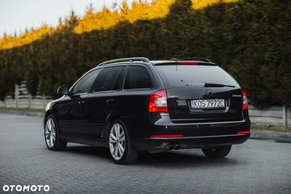 Skoda Octavia 2.0 TSI RS - 4