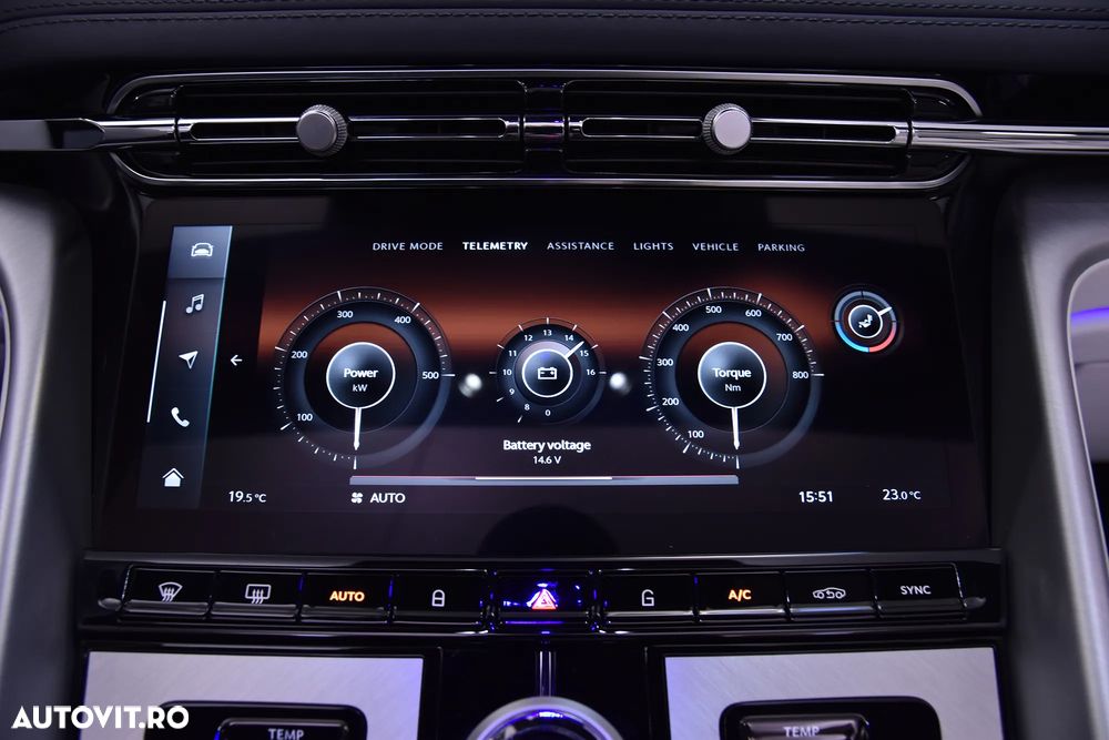 Aston Martin DB12 Volante - 31