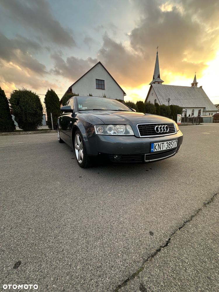 Audi A4 Limousine 3 - 10