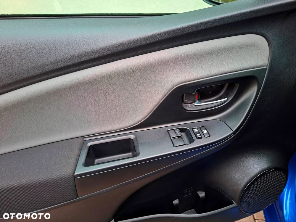 Toyota Yaris 1.5 Premium - 34