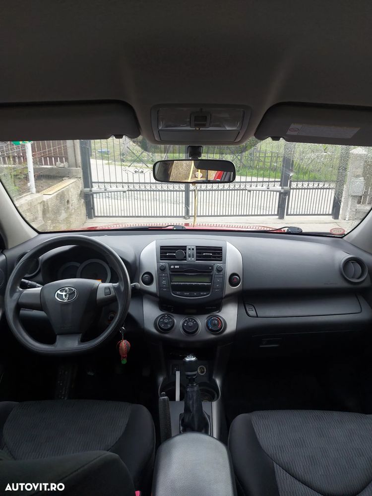 Toyota RAV4 2.2 D-4D 4x4 - 3