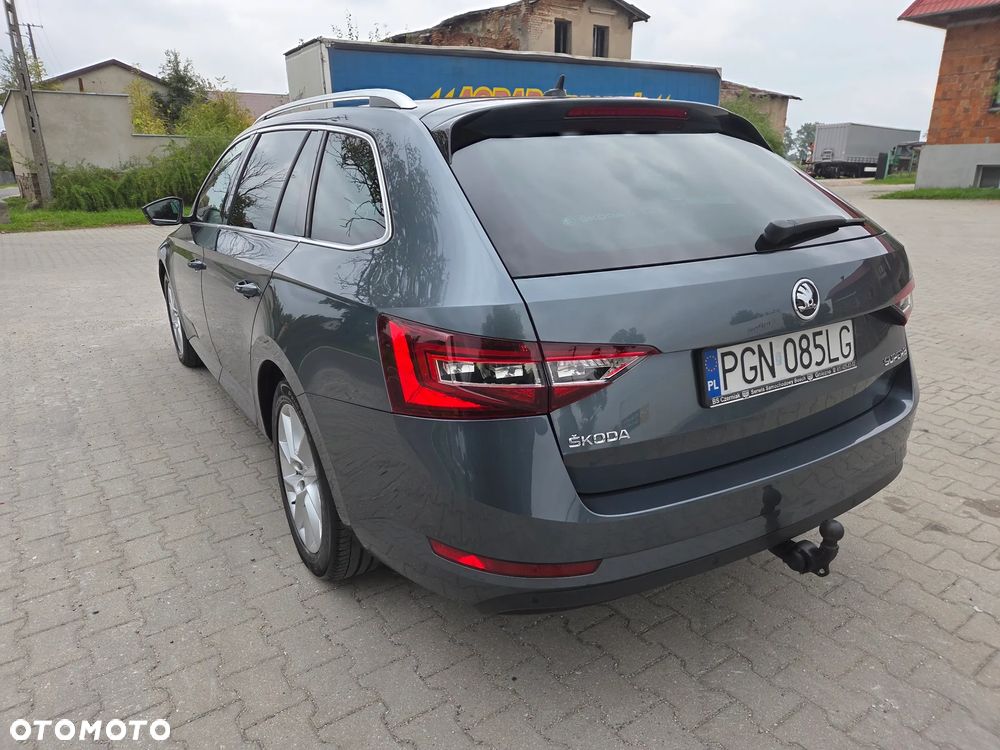 Skoda Superb 2.0 TSI Style DSG - 3