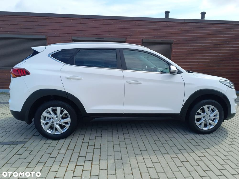 Hyundai Tucson 1.6 GDI BlueDrive Style 2WD - 22