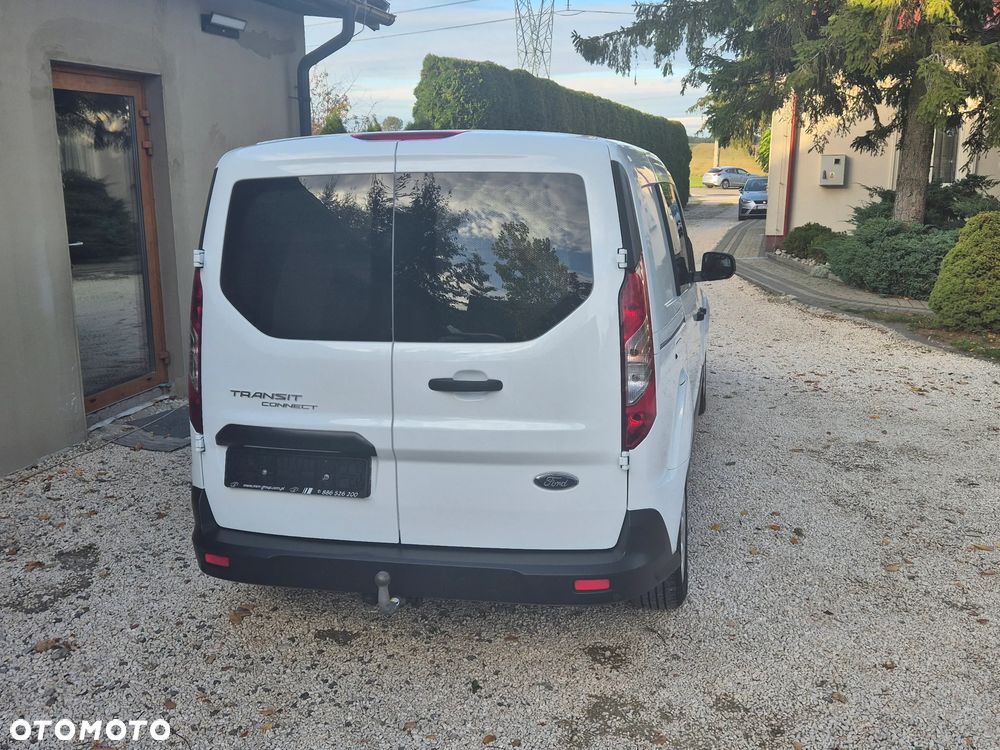 Ford Transit Connect - 21