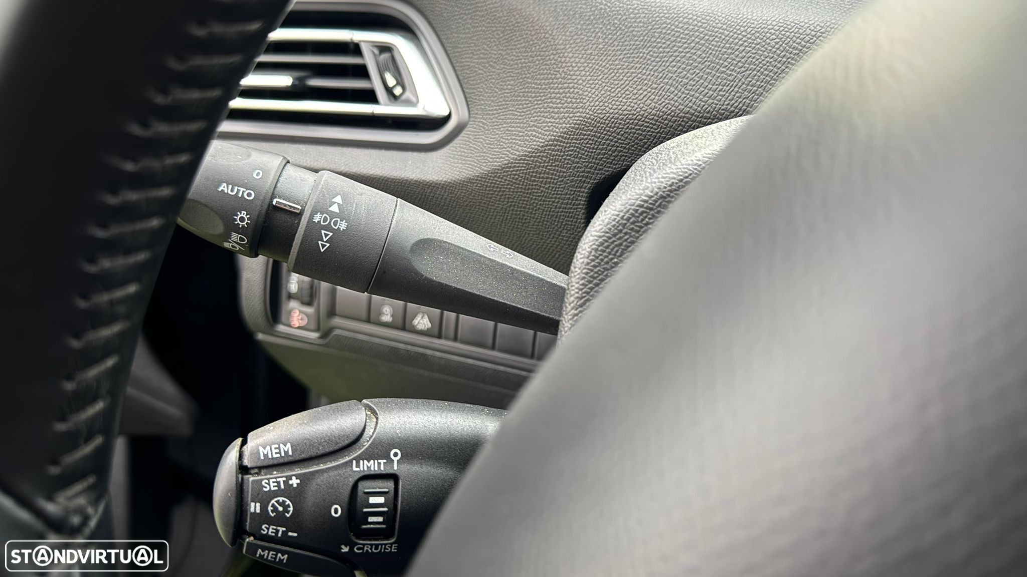 Peugeot 308 SW 1.2 PureTech Style - 22