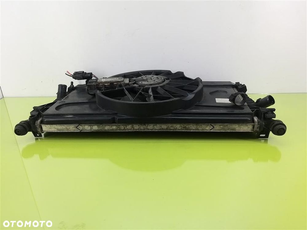 Chłodnica z wentylatorem Volvo V50 2.0D 136KM 2004-2012 FOMOCO M5H8005TL - 4